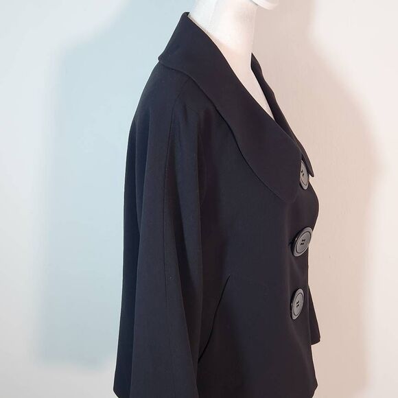 Lapis Black Blazer Size Small Boxy Blazer with 3/4 Sleeves and Large Buttons - Picture 5 of 7